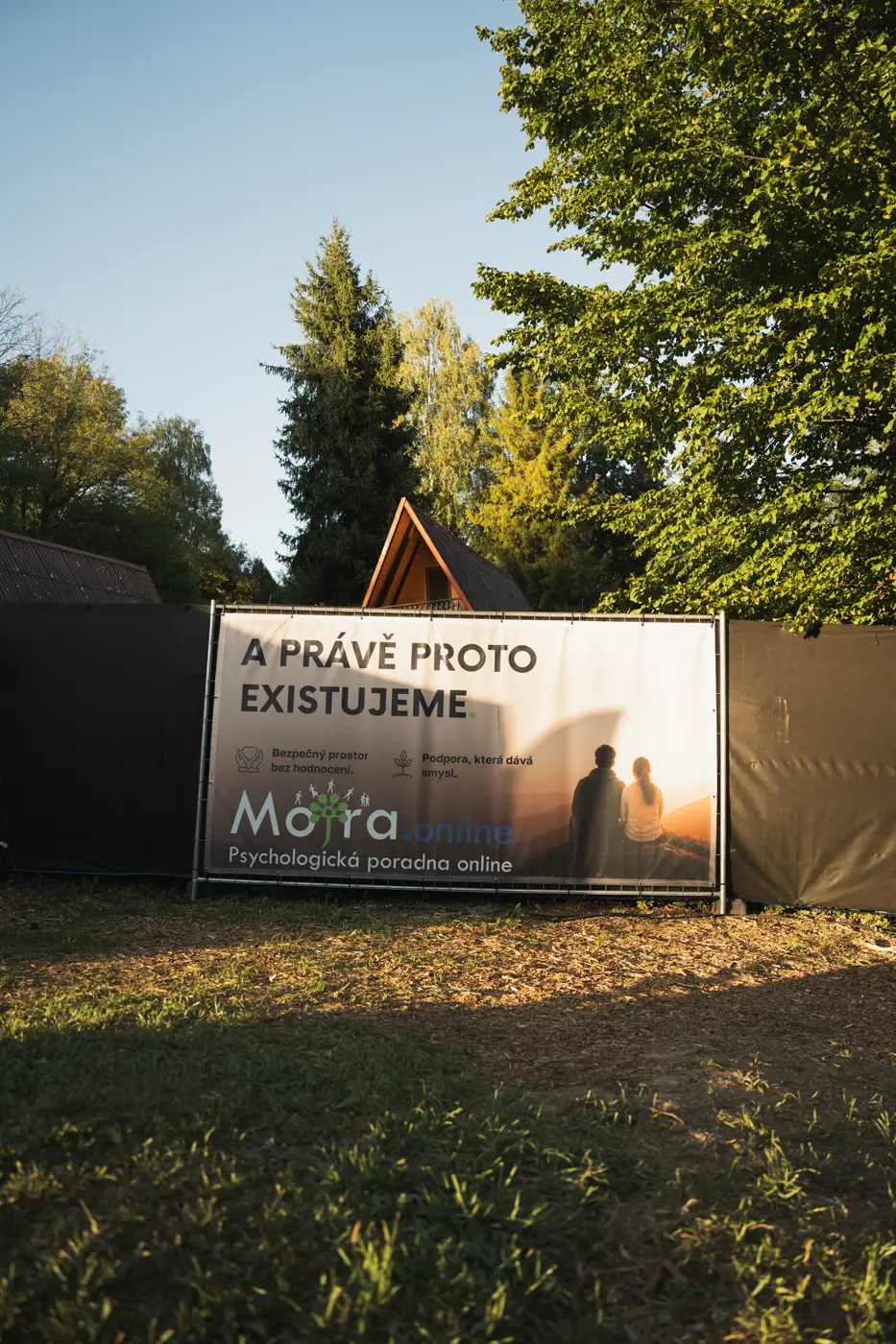 Festival TLAK 2026 — Partnerský banner v areálu festivalu